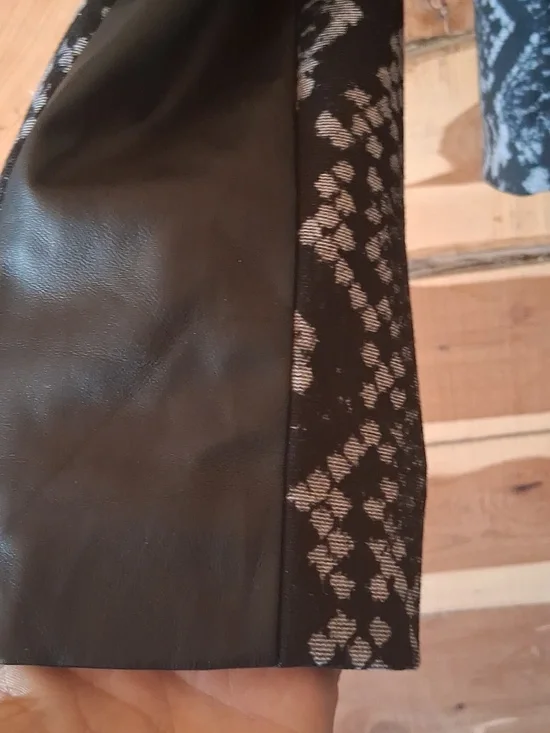 NWOT Womens DKNY Black and Gray Snake-Print Zip Jacket Faux Leather Trim - Picture 5 of 6